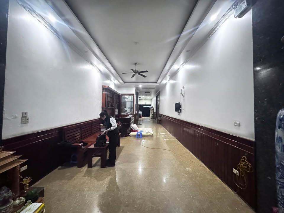 Cho thuê mặt tiền đường Võ Nguyên Giáp - 200m², giá 40 triệu - Thang máy và 15 phòng đẹp!