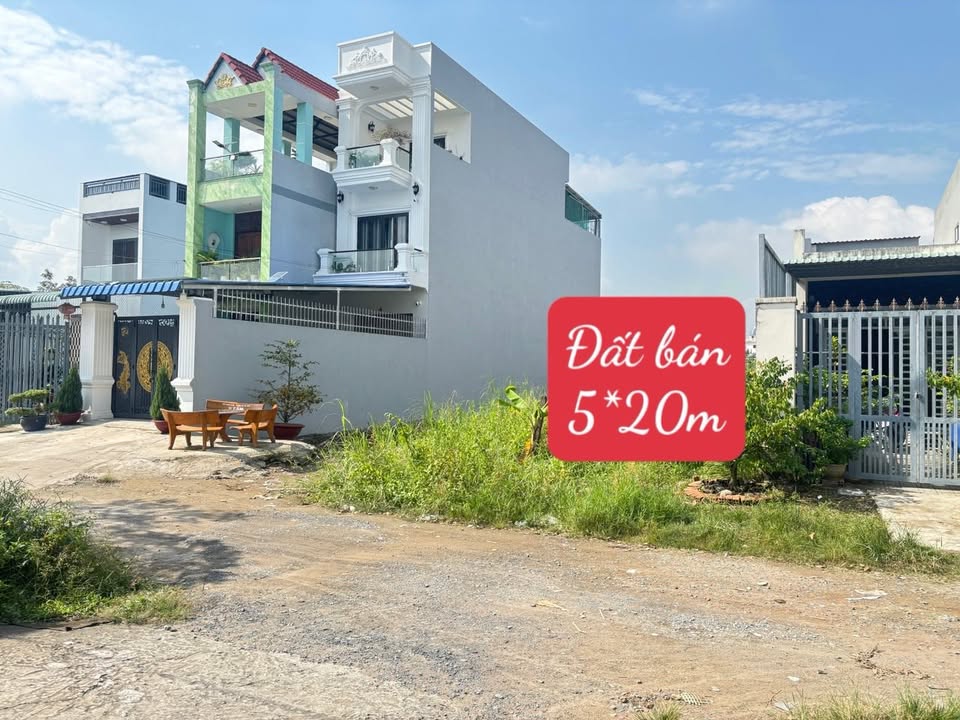 Đất thổ cư 100m² Bến Lức giá chỉ 2 tỷ - Sổ hồng chính chủ, xây dựng tự do!