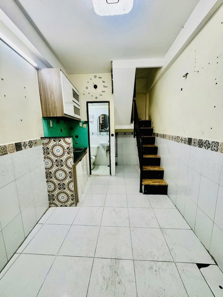 Nhà 2 tầng quận 8 11m² giá 1.96 tỷ - Gần Cầu Nguyễn Văn Cừ!