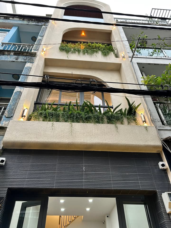 Căn hộ dịch vụ Phan Đình Phùng, Phú Nhuận 40m² giá 6.4 tỷ - Đầu tư sinh lời ổn định!