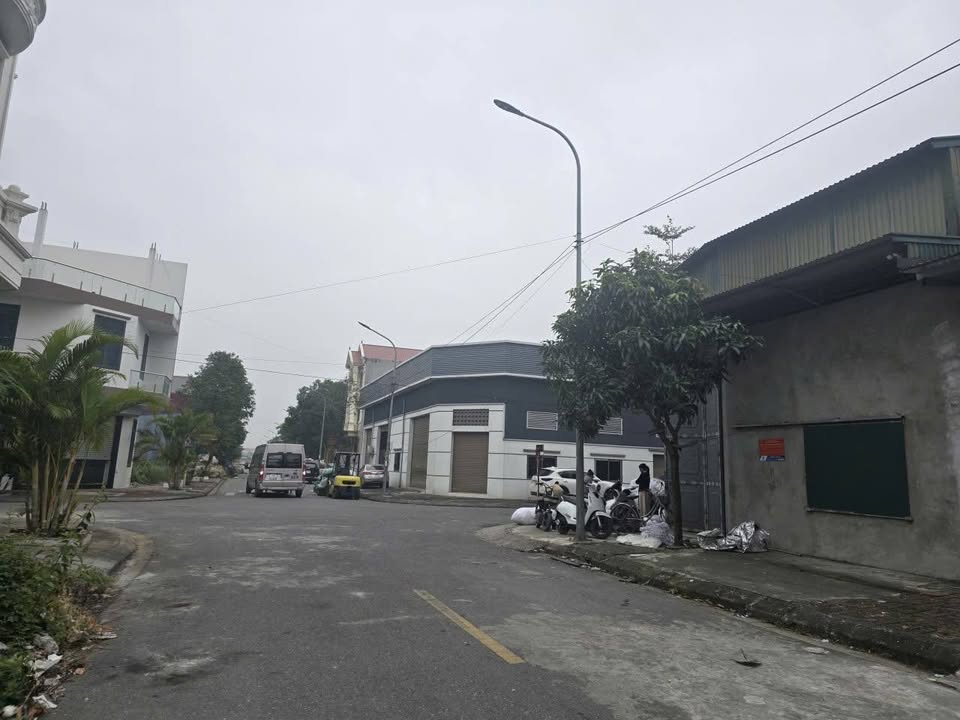 Đất nền Đông Phong, Yên Phong 76m² giá 3 tỷ - Sổ hồng chính chủ!