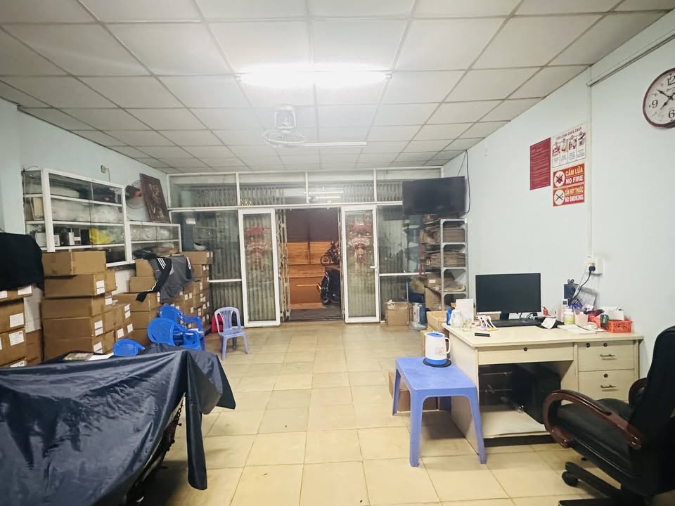 Nhà mặt tiền Trịnh Đình Trọng, Phú Trung, Tân Phú 130m² giá 13.9 tỷ - Tiềm năng kinh doanh lớn!