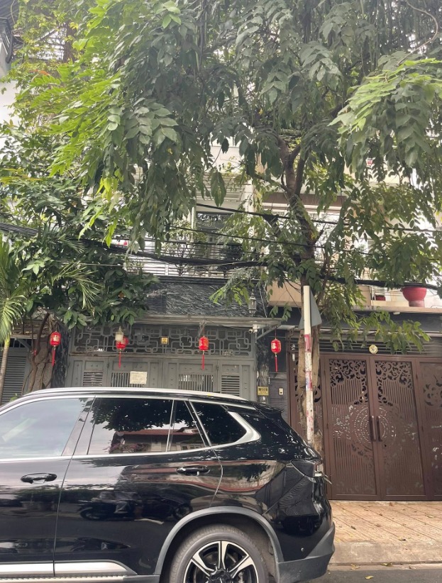 Nhà phố Thủ Đức 80m² giá 6.3 tỷ - Khu vực xe hơi hiếm có!