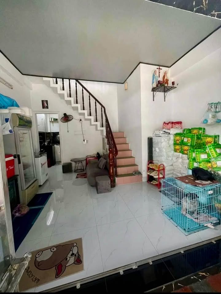 Nhà mặt tiền kinh doanh Bạch Đằng 23m² giá 1.9 tỷ - Cơ hội hiếm có!