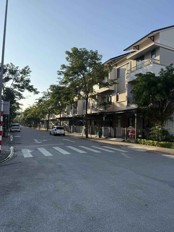 Shophouse Centa City Từ Sơn 90m² giá 7 tỷ - Kinh doanh sinh lời ngay!