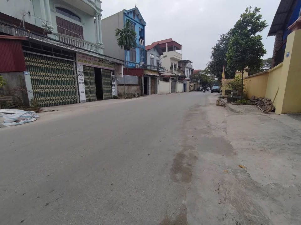 Đất nền mặt đường Vua Bà, Hòa Long, Bắc Ninh 83.9m² - Sổ đỏ chính chủ, kinh doanh ngay!