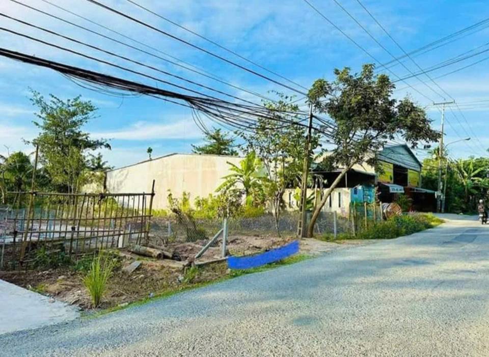 Đất nền mặt tiền đường Cách Mạng Tháng 8, Cao Lãnh 199m² giá 2 tỷ - Cơ hội đầu tư tuyệt vời!