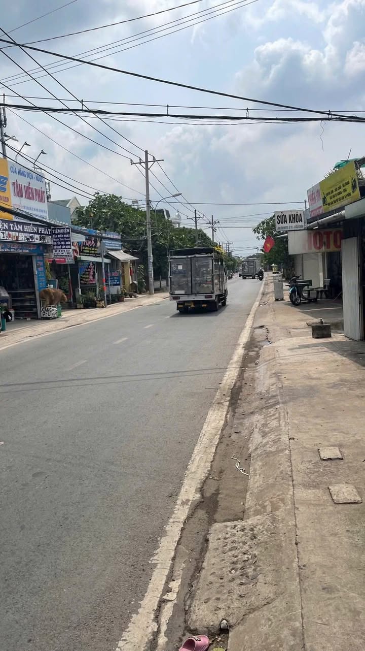 Nhà cho thuê mặt tiền Nguyễn Thị Ngâu, Hóc Môn 112m² - Giá chỉ 8 triệu/tháng!