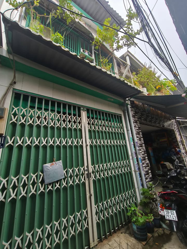 Nhà phố Hiệp Bình Chánh Thủ Đức 24m² giá 1.6 tỷ - Pháp lý sổ chung rõ ràng!