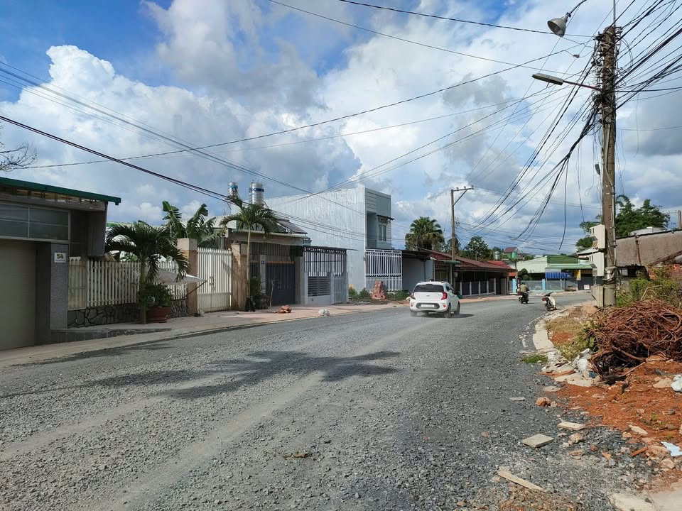 Đất góc 2 mặt tiền Trần Nguyên Hãn, Bảo Lộc 300m² giá 7 tỷ - Cơ hội đầu tư tuyệt vời!