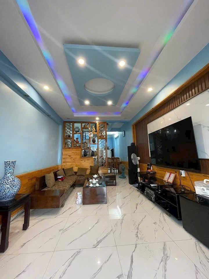 Nhà 3 tầng chính chủ tại Đẩu Vũ, Kiến An 43m² giá 1.75 tỷ - Đầy đủ nội thất