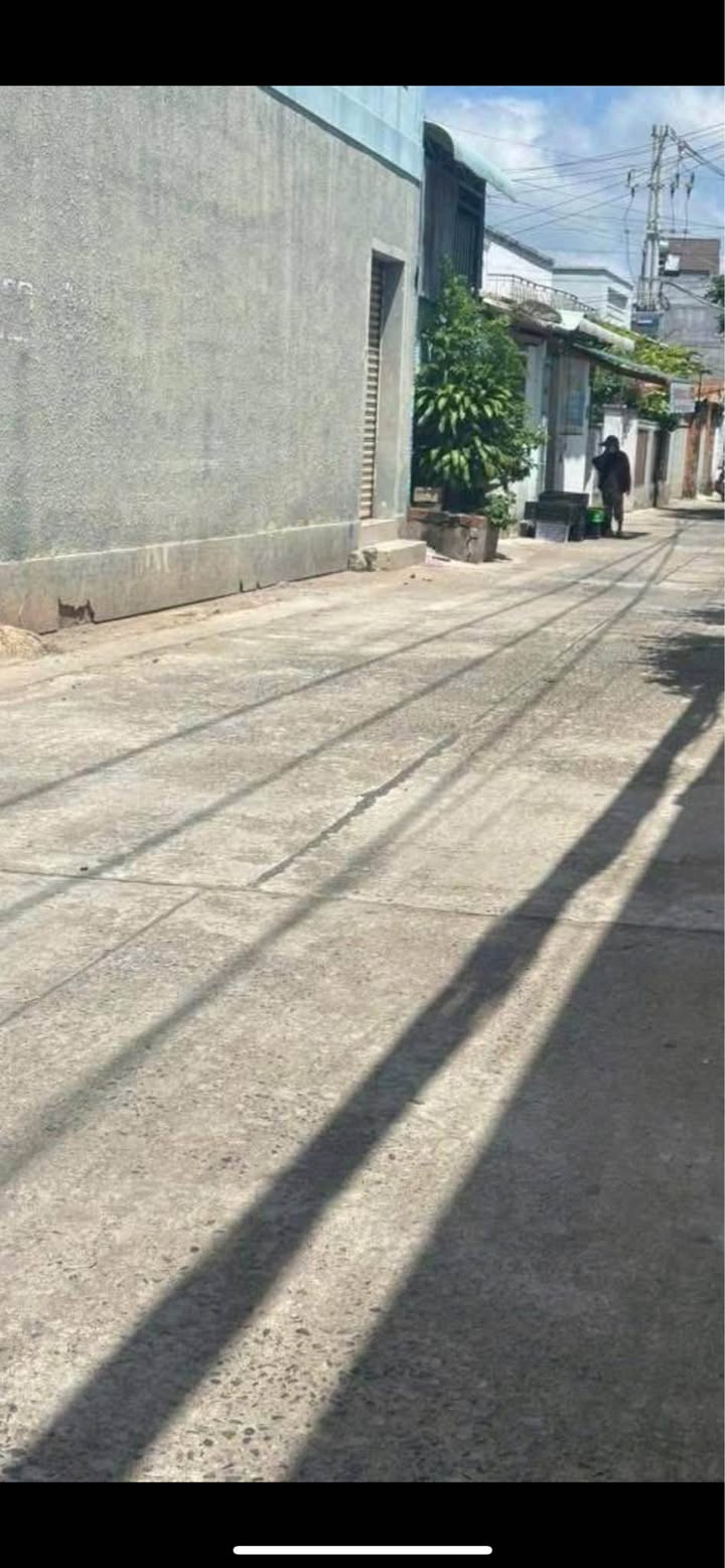 Nhà bán trung tâm TP Phan Thiết 150m² giá 2 tỷ - Tiện ích đầy đủ quanh nhà!