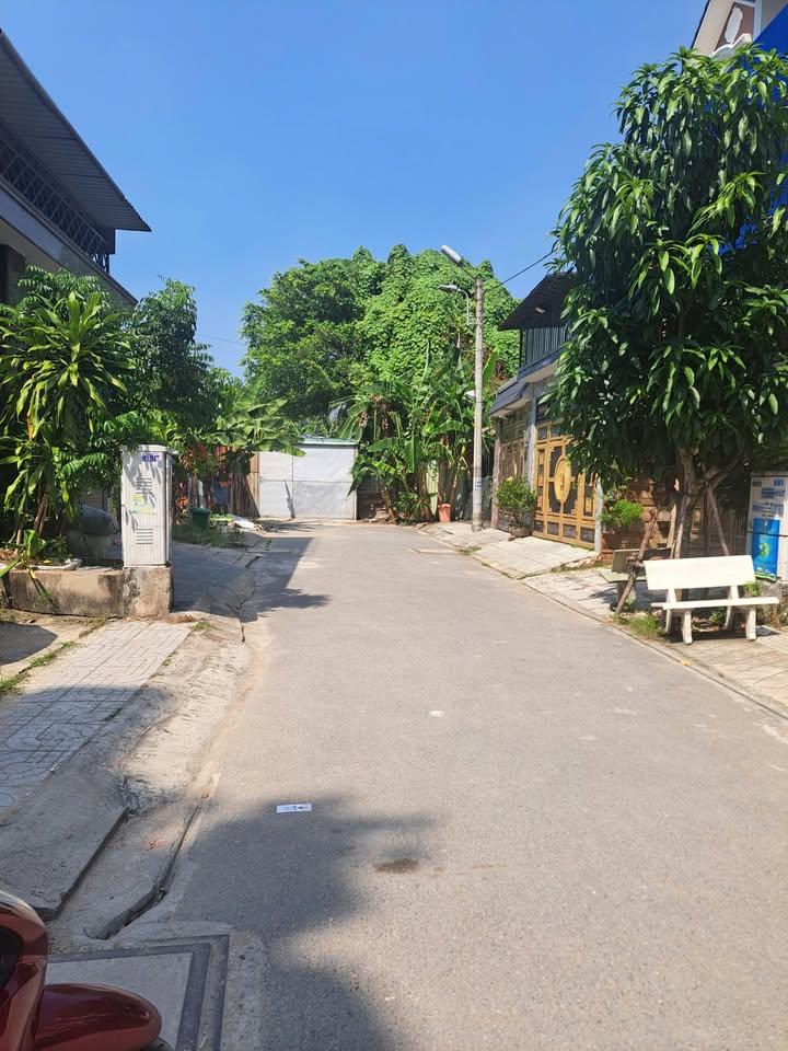 Nhà phố Hiệp Bình Chánh Thủ Đức 81m² giá 8.4 tỷ - Sẵn sàng vào ở ngay!