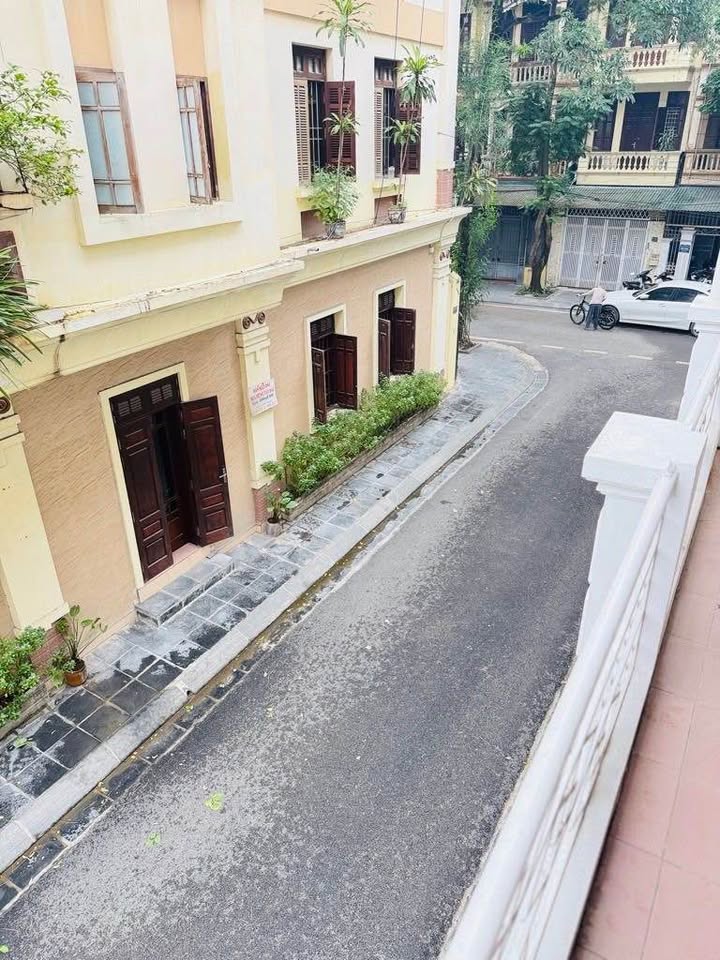 Nhà phố KĐT Định Công 85m² giá 42 tỷ - Lô góc 2 mặt tiền, kinh doanh thuận lợi!