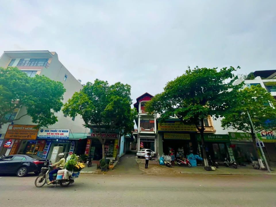 Nhà mặt phố Tôn Đức Thắng Vĩnh Yên 100m² giá chỉ 8 tỷ - Đầu tư sinh lời!