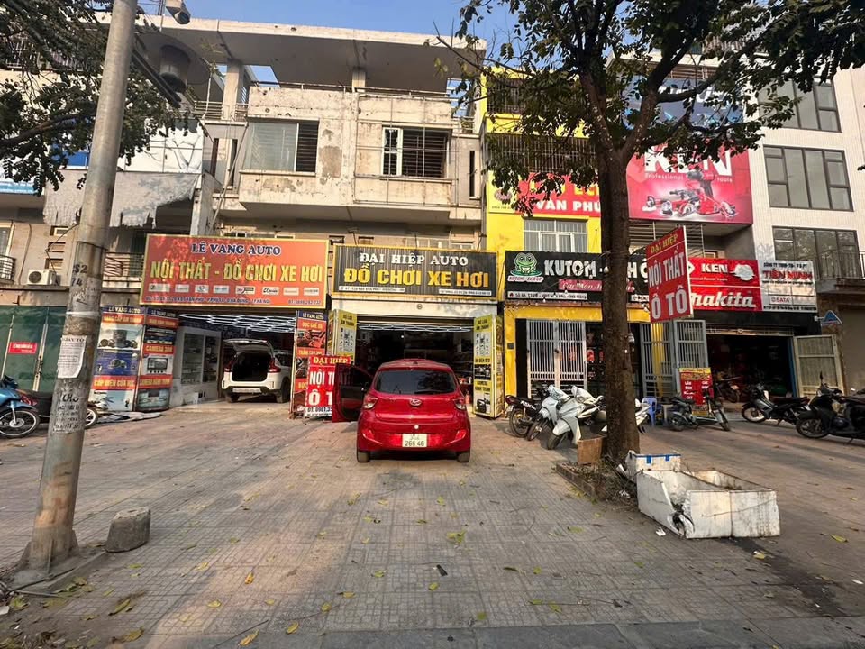 Nhà liền kề Văn Phú Hà Đông 90m² giá 20 tỷ - Đầu tư sinh lời ngay!