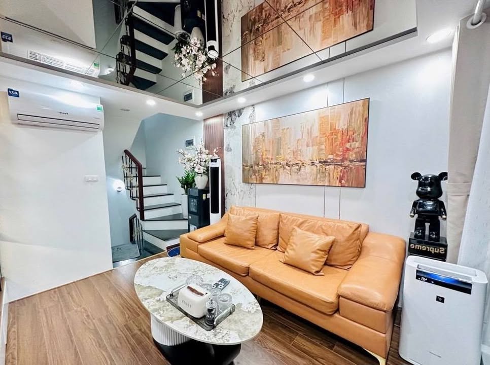 Nhà 5 tầng đường Ỷ La, Dương Nội 34m² giá 5 tỷ - Nhà đẹp, ở ngay!