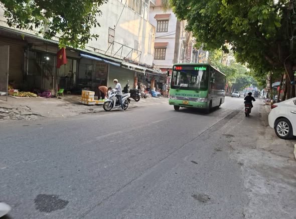 Đất thổ cư Vân Nội 55m² giá 5 tỷ - Đường thông thoáng, tiện ích đầy đủ!