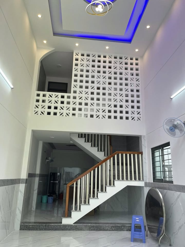 Nhà nguyên căn cho thuê đường 1 Tháng 5 TP Quy Nhơn 58m² - Thiết kế hiện đại, sẵn sàng vào ở!