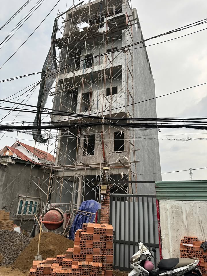 Nhà 1/147 Phước Long B, Quận 9, 73.8m² giá 8.5 tỷ - Đầu tư sinh lời với 6 phòng trọ!