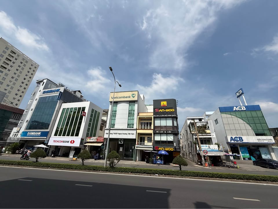 FrontHouse mặt tiền Xô Viết Nghệ Tĩnh, 45m² giá 14.8 tỷ - Khu vực kinh doanh sầm uất!