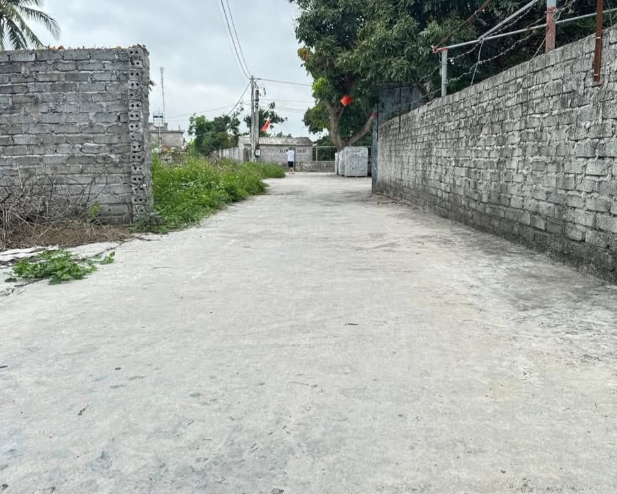 Đất nền Cộng Lạc Tứ Kỳ 249m² giá 700 triệu - Đường thông thoáng, gần trung tâm!