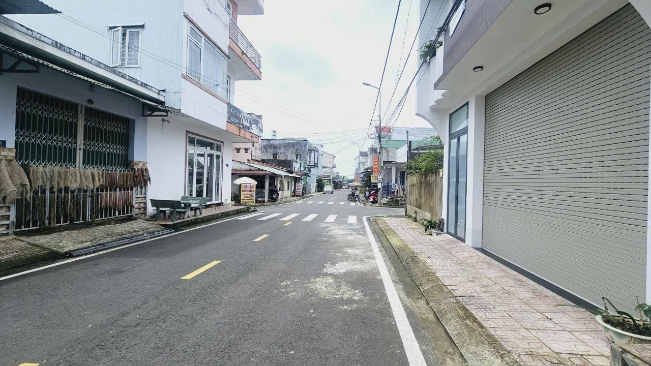 Nhà riêng Bảo Lộc 81m² giá 4.9 tỷ - Gần chợ, tiện ích đầy đủ!