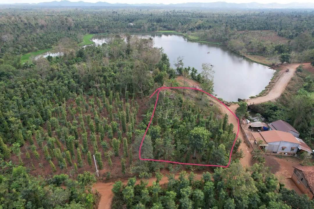 Đất 1 sào 2 mặt tiền tại xã Ea Tiêu, Cư Kuin - View hồ cực đẹp, chỉ 670 triệu