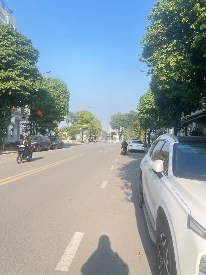 Cho thuê văn phòng LOUIS Đại Mỗ 150m² giá 17 triệu - Không gian làm việc lý tưởng!