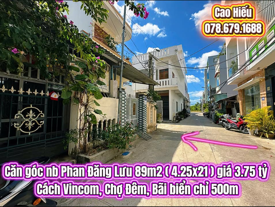 Nhà phố góc Phan Đăng Lưu Tuy Hòa 89m² giá 3.75 tỷ - Gần biển, tiện ích đầy đủ!