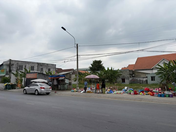 Đất thổ cư mặt tiền 815m² tại Bến Lức - Đầu tư sinh lời tại chợ Nhựt Chánh!