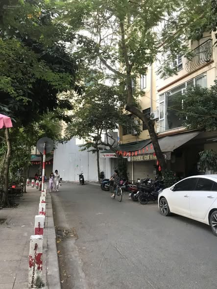 Cho thuê FrontHouse tại Hồ Văn Chương, Đống Đa 65m² - Mặt tiền rộng, thuận tiện kinh doanh!