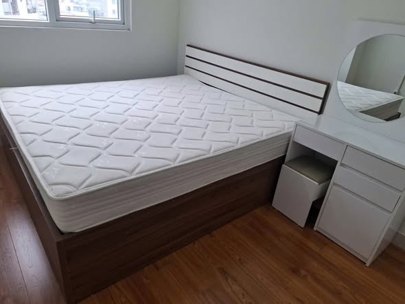 Chung cư 137 Nguyễn Ngọc Vũ, Cầu Giấy 90m² giá 14.5 triệu - Full đồ, sẵn sàng ở ngay!