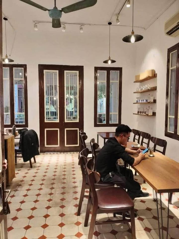 Bán gấp FrontHouse lô góc mặt phố Nguyễn Bỉnh Khiêm 56m² giá 40 tỷ - Kinh doanh đỉnh cao!