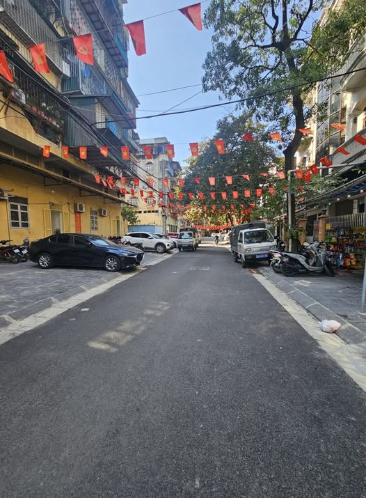 Nhà lô góc Kim Ngưu 34m² giá 10 tỷ - Kinh doanh đỉnh, ô tô tránh!