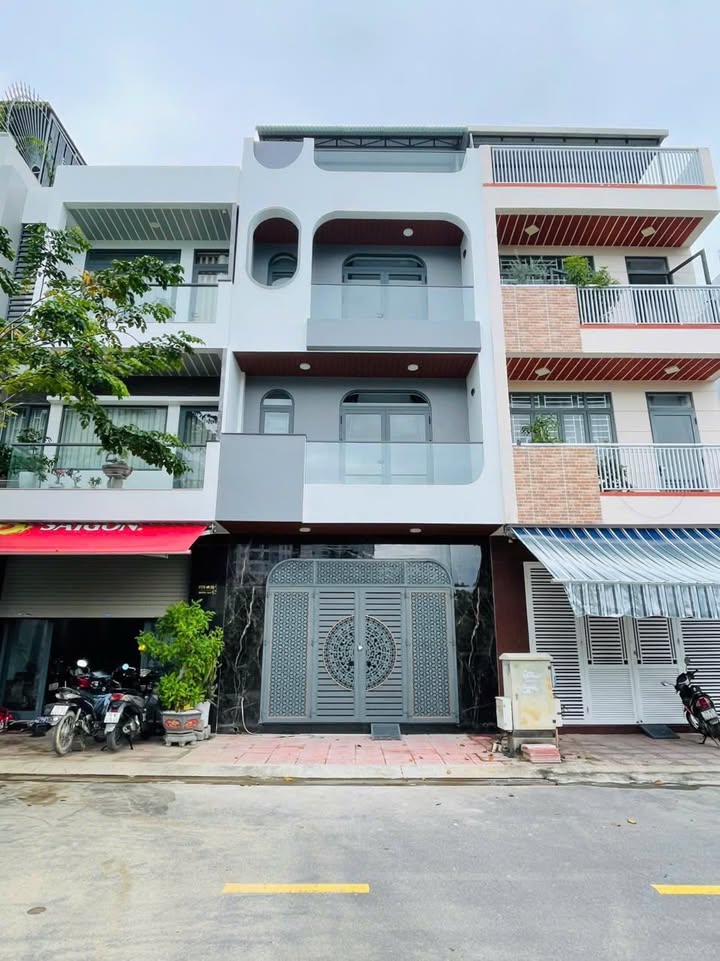 Nhà phố KĐT Hà Quang 2 Nha Trang 80m² giá 8.7 tỷ - Không thể bỏ lỡ!
