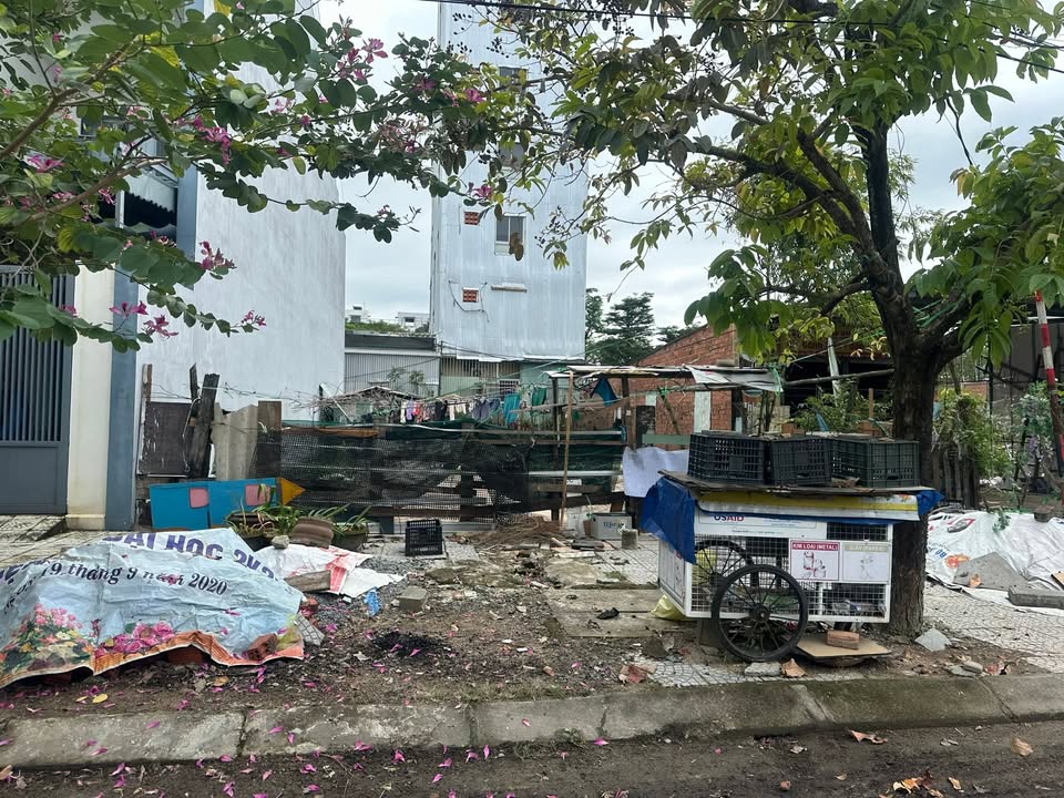 Cho thuê FrontHouse liền kề đường Hồ Tùng Mậu 100m² - Đối diện trường Tiểu học Tuổi Hoa!