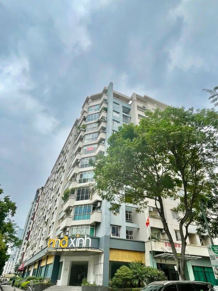 Chung cư F4 Trung Kính 83m² giá thỏa thuận - Vị trí trung tâm Cầu Giấy, khu dân trí cao!