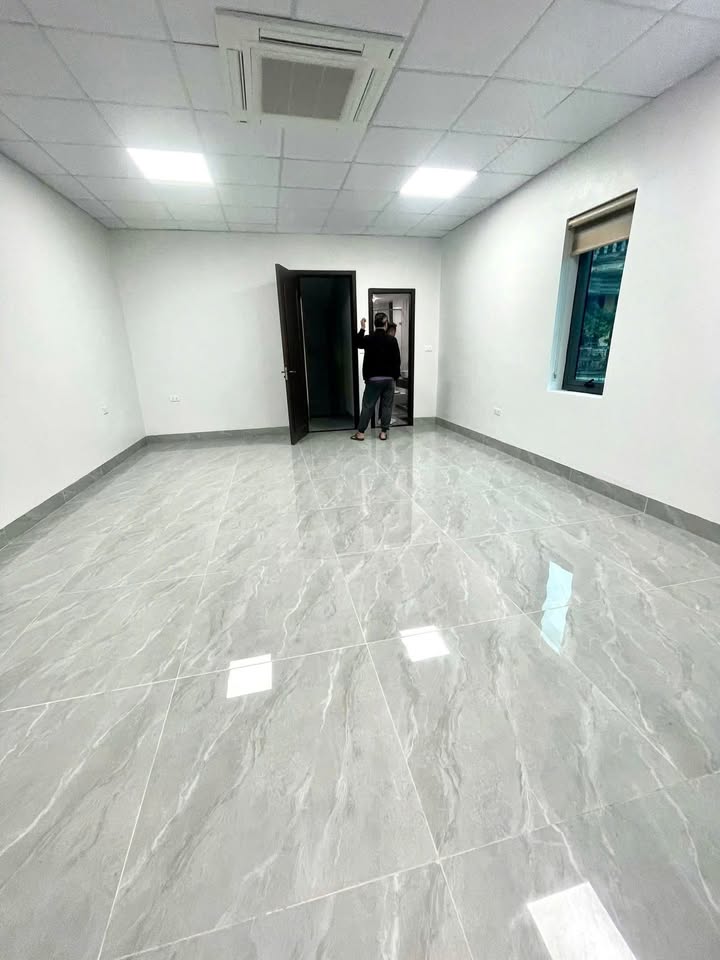 Nhà mặt phố Nguyễn Trãi, Hà Đông 65m² giá 25 triệu - Kinh doanh sầm uất!