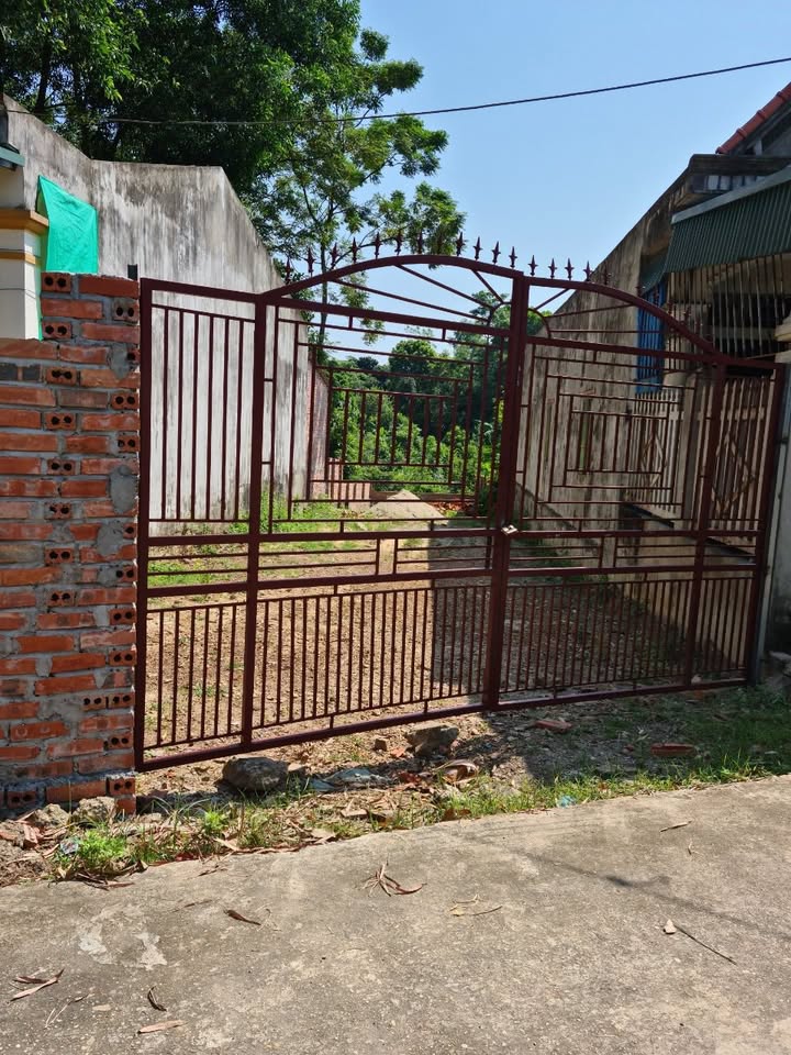 Đất nền tại xã Hy Cương, Việt Trì 240m² - Đường thông tứ phía, giá thỏa thuận!