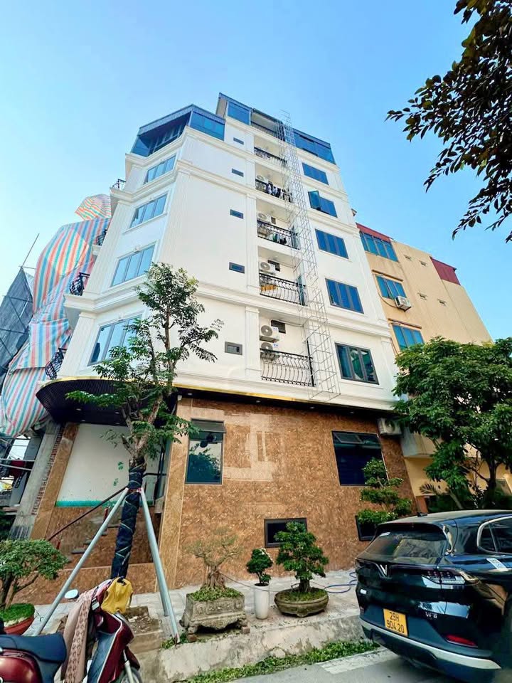 Nhà phân lô góc 8 tầng Cầu Diễn 50m² giá 17.5 tỷ - Dòng tiền ổn định!