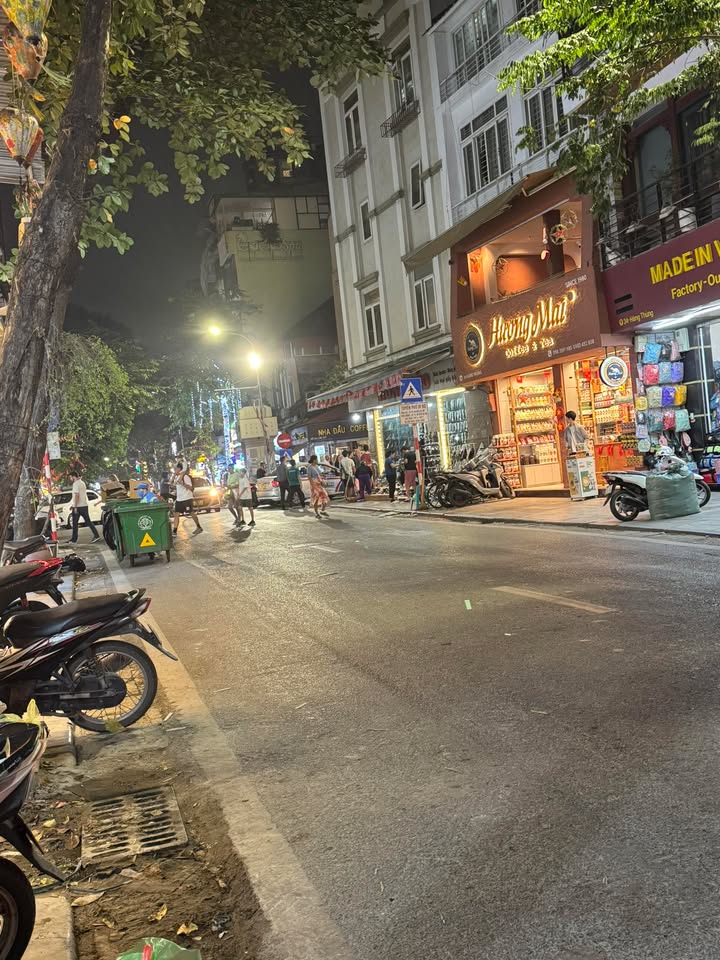 Cho thuê mặt bằng kinh doanh tại phố Bát Sứ, 25m² giá 16.7 triệu - Vị trí đắc địa cho mọi mô hình