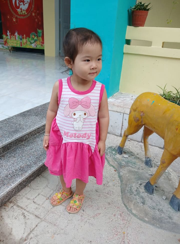 Nhà phố Tân Ninh, Tây Ninh 100m² giá 1 tỷ - Vị trí đẹp, sẵn sàng vào ở!