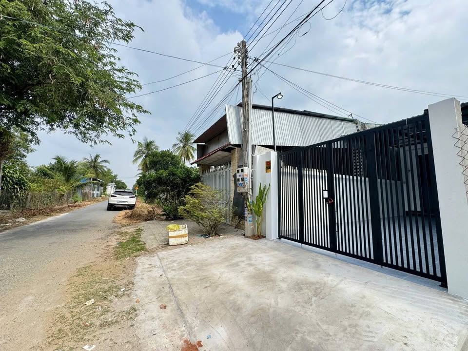 Nhà xây mới 100% tại Long Hoa, Cần Giờ - Chỉ 950 triệu, thương lượng!