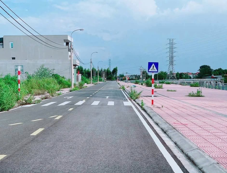 Đất nền đẹp tại Trung Mỹ, Bình Xuyên 100m² giá chỉ 2.3 tỷ - Sổ đỏ chính chủ!