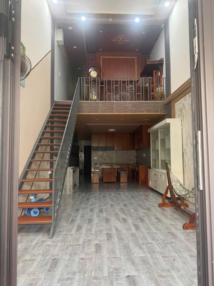 Nhà 1 Trệt 1 Lửng KDC Phú An 68m² giá 3.2 tỷ - Nhà mới đẹp, dân trí cao!