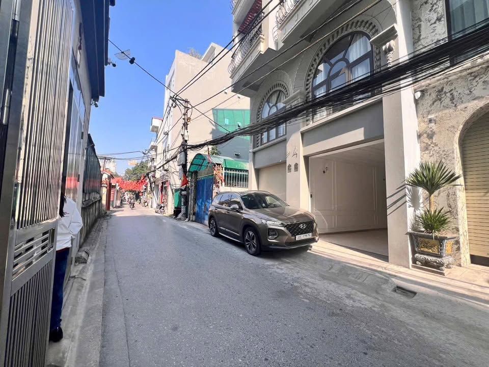 Đất lô góc Ngọc Thụy Long Biên 84m² giá 16.4 tỷ - Cơ hội đầu tư hấp dẫn!