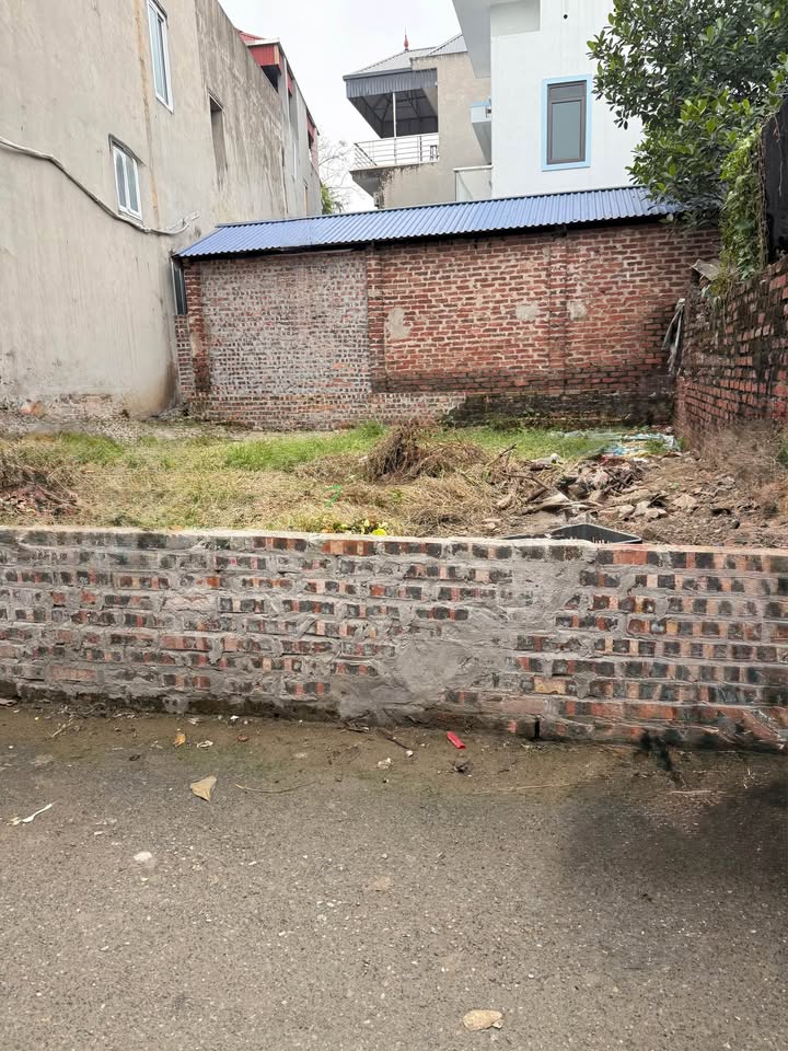 Nhà bán xóm Vang, Cổ Loa 43m² giá 3.95 tỷ - Khuôn thửa đẹp, ô tô vào tận nơi!