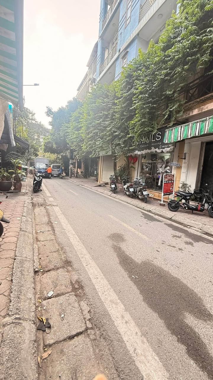 Mặt Phố Kinh Doanh Đỉnh - Bùi Ngọc Dương 31m² giá 8 tỷ - Sổ đỏ chính chủ!