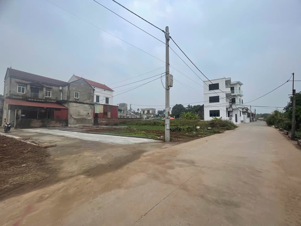 Nhà riêng Thư Phú 40m² giá 3 tỷ - Ô tô đỗ cửa thoải mái!